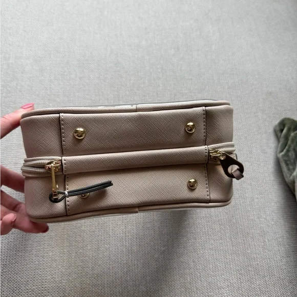 Calpak Beige Clear Cosmetic Case with Gold Hardware and Top Handle - Picture 6 of 13